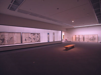 ２００４年度常設第４期展示　第2室　会場風景