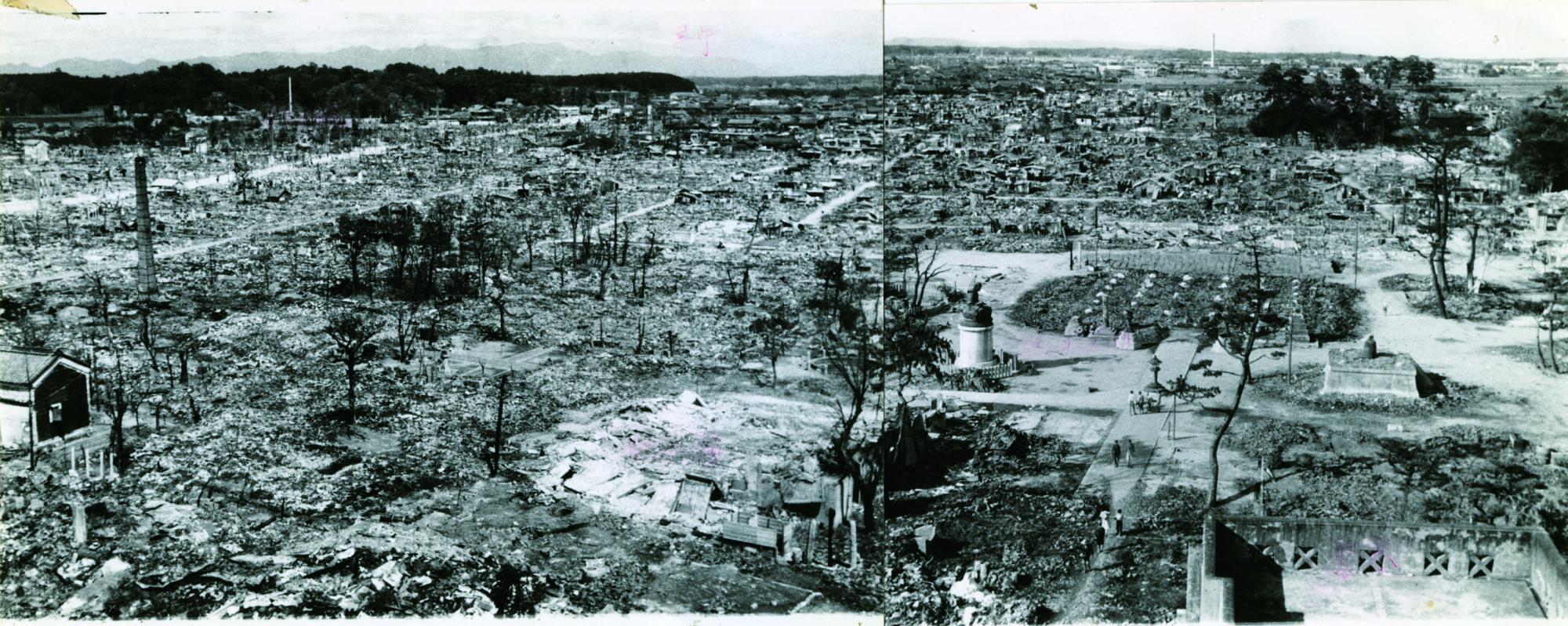 空襲被害を受けた津市内（1945年頃）　太田金典氏撮影