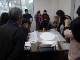 フキだしバルーンプロジェクト・プレイベントの様子　2015年11月29日（日）　三重県立美術館
