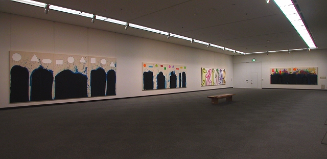 第１室　　元永定正展拡大展示