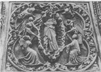 パリ・ノートルダム・マリアの被昇天　13世紀