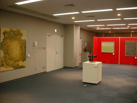 移動美術館　菰野町図書館　会場風景3