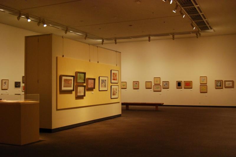 2011年度年報　堀文子展会場風景（企画展示室2）