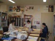 三重県立美術館ボランティア　欅の会　活動風景3