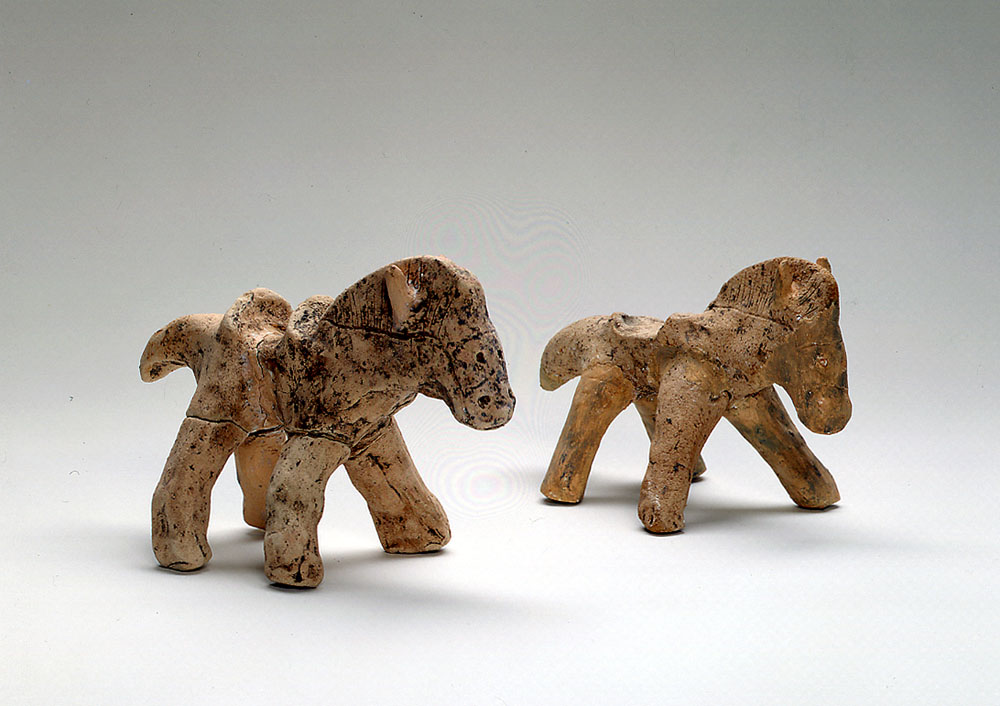 Doba (clay horse figurines)