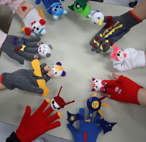 企画スタッフが試作したパペット