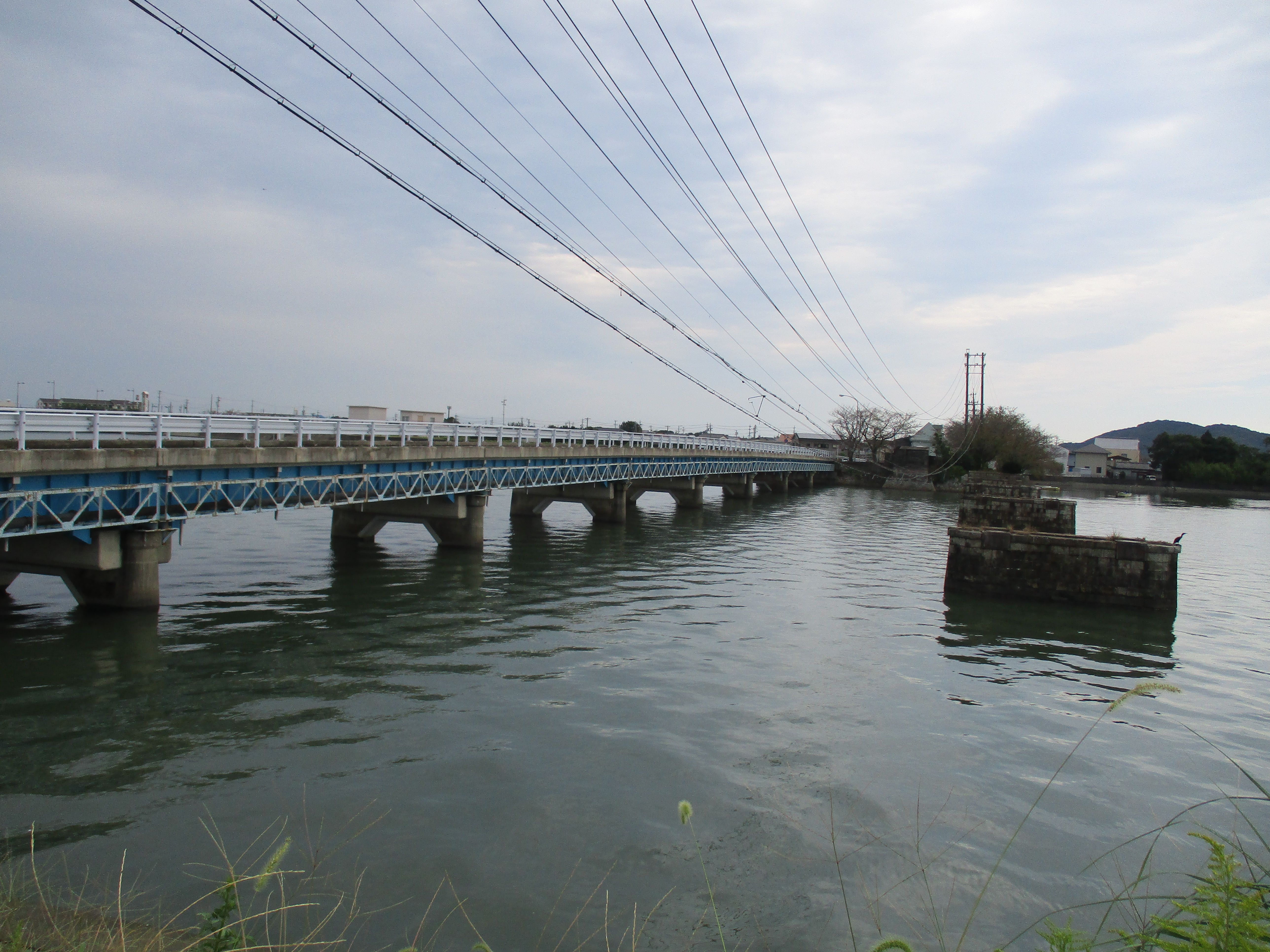 路面電車線路橋脚