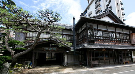 麻野館外観