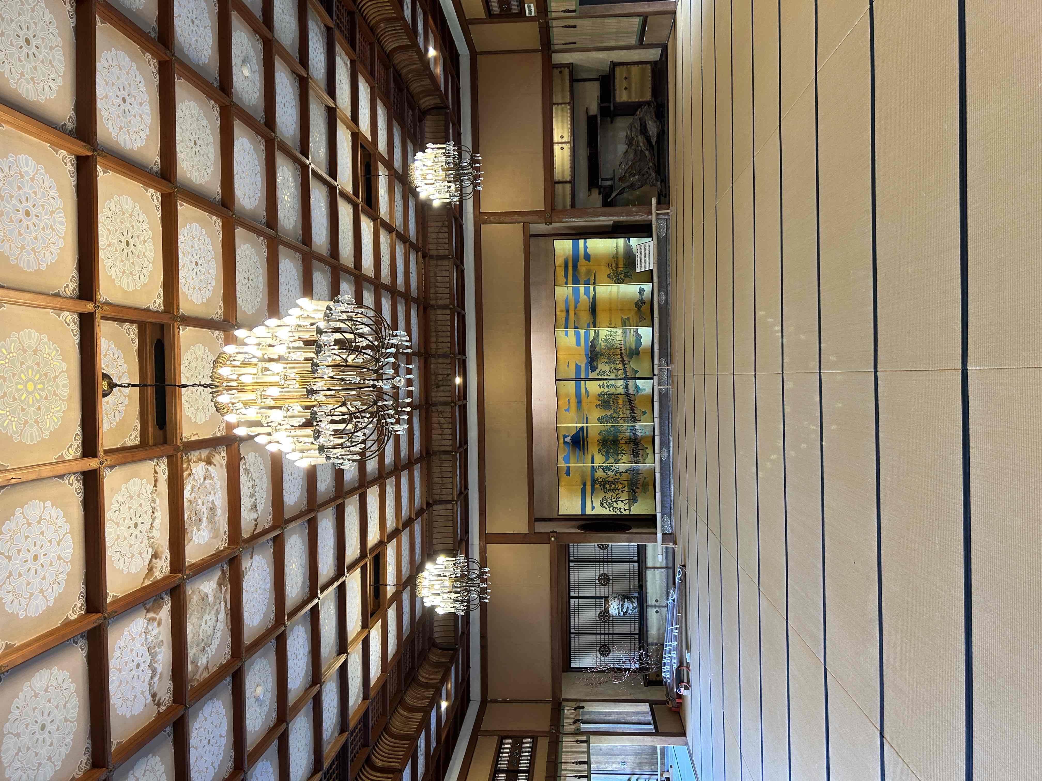 賓日館大広間