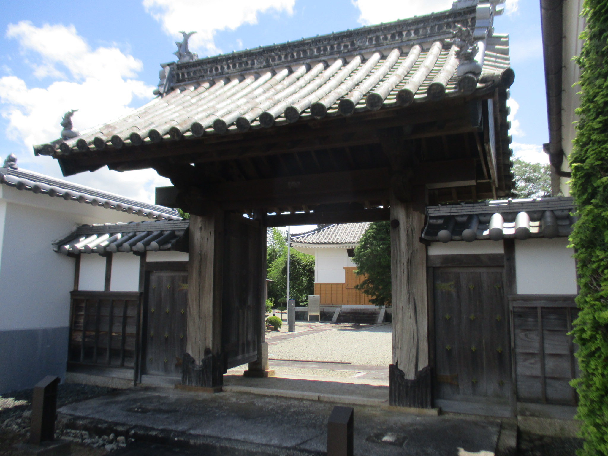 寂照寺山門