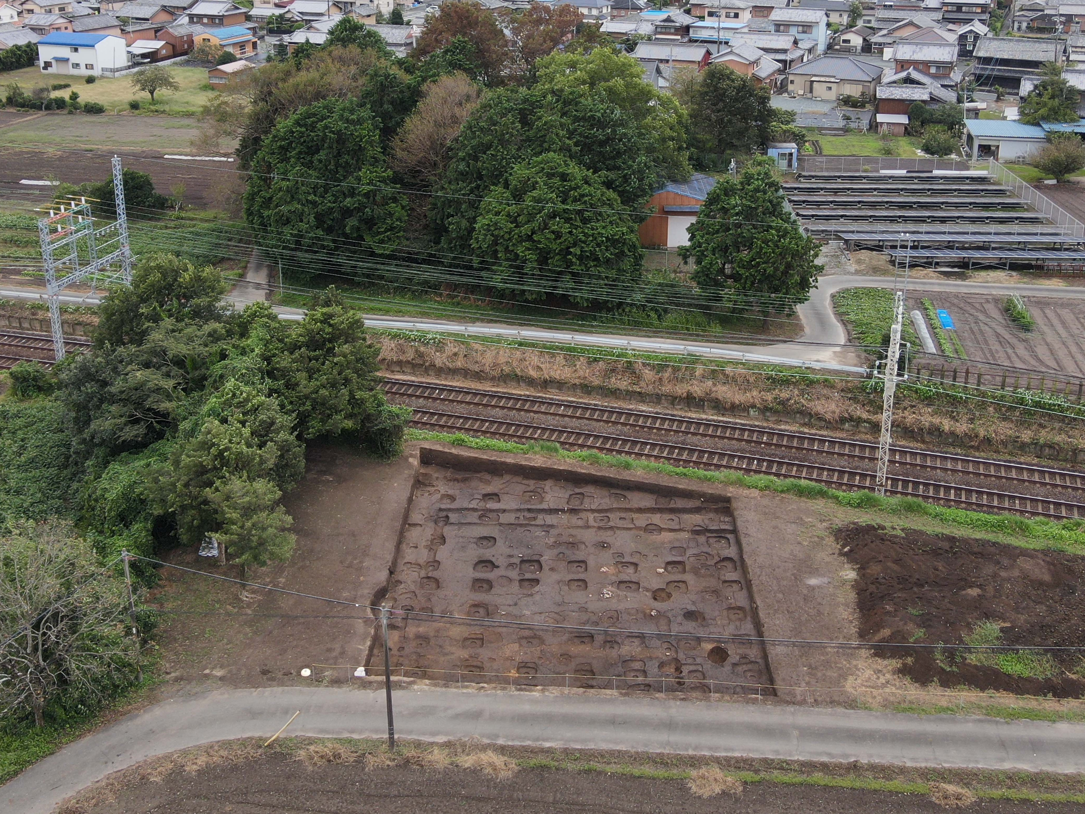 令和５年にみつかった特異な構造をもつ大型建物の遺構