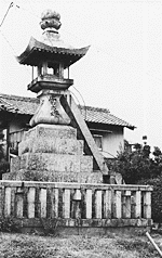 大里窪田町の常夜灯（平成７年９月撮影）