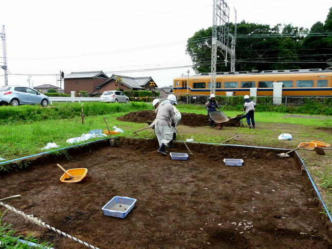昨年は大量の土器が出土しましたが、今年はどうでしょうか？