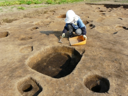 人の大きさと比べてみてください